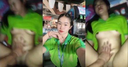 คลิปหลุดนักเรียนสาวเย็ดคาชุดพละหีใหญ่กระแทกแตกคาหี